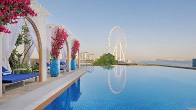 Temperature-controlled infinity pool overlooking the sea at JA Ocean View Hotel