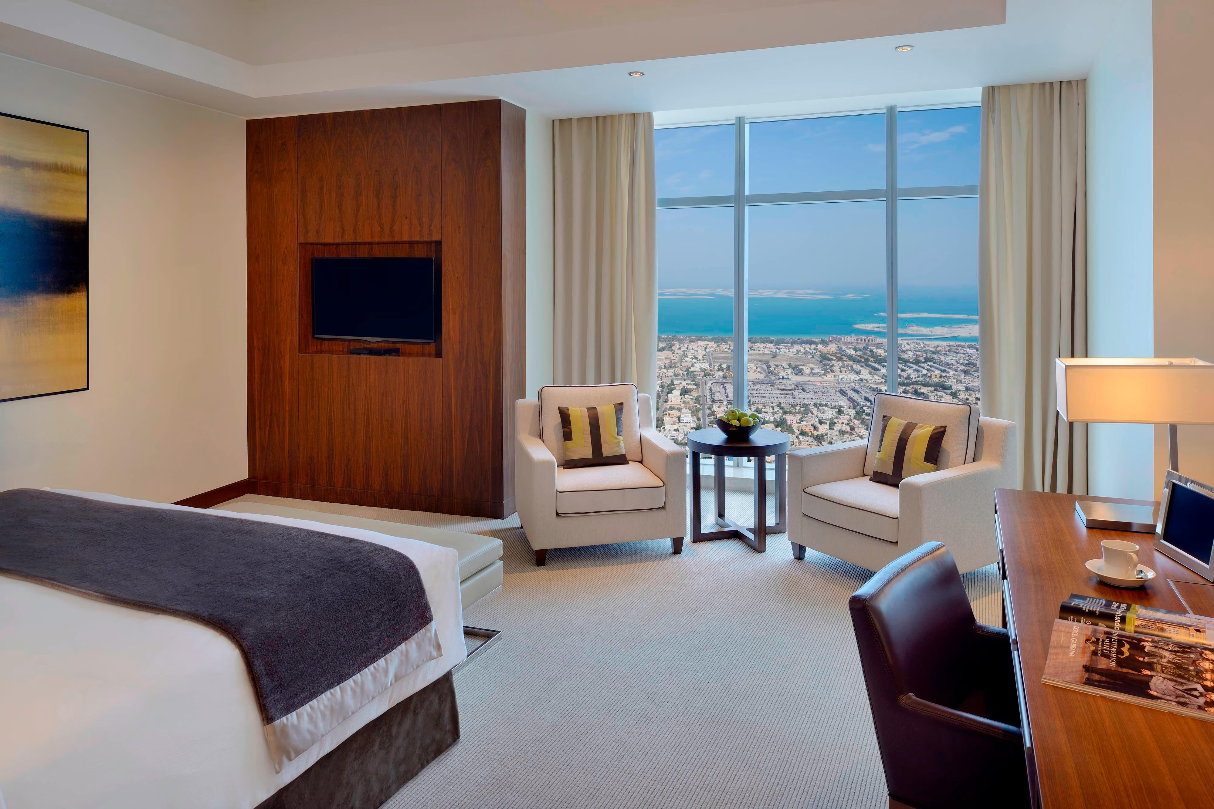 Elegant Deluxe Sea View Room at JW Marriott Marquis Dubai featuring modern amenities