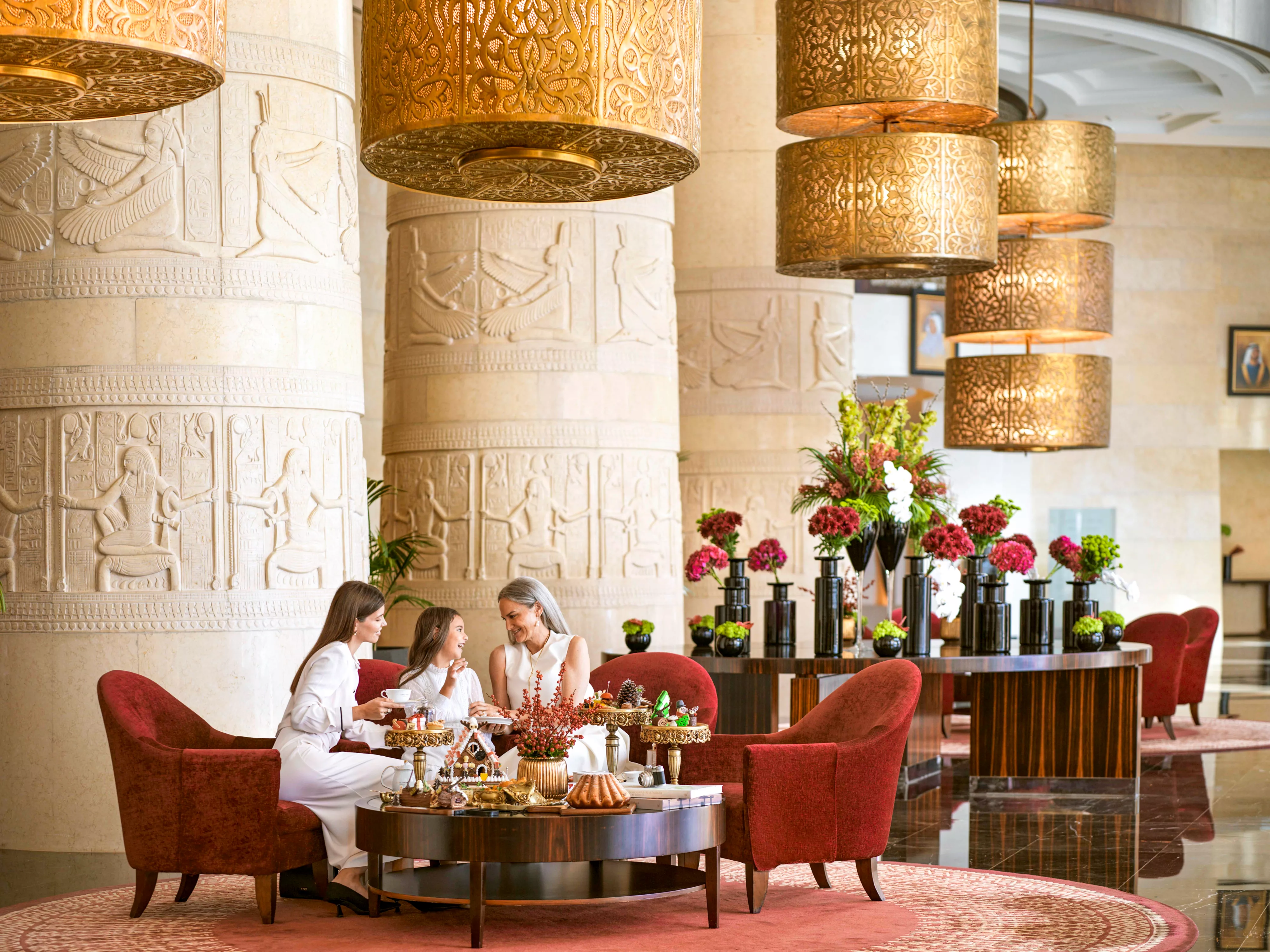 The vibrant social atmosphere of Raffles Salon, perfect for light meals and afternoon tea.