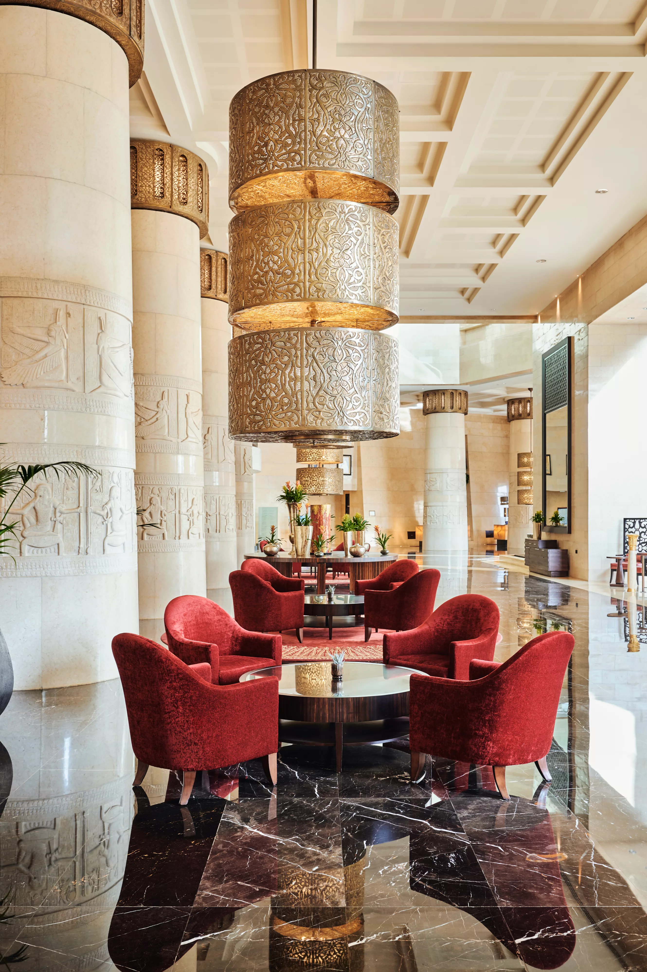 The vibrant social atmosphere of Raffles Salon, perfect for light meals and afternoon tea.