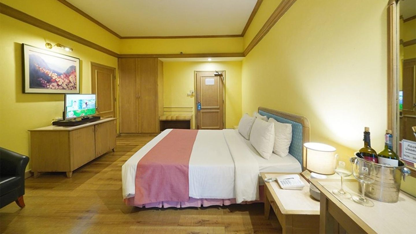 Superior room at Riverside Bangkok Hotel