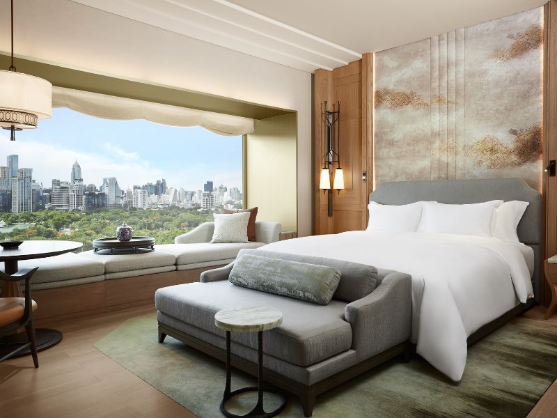 Deluxe room at Dusit Thani Bangkok